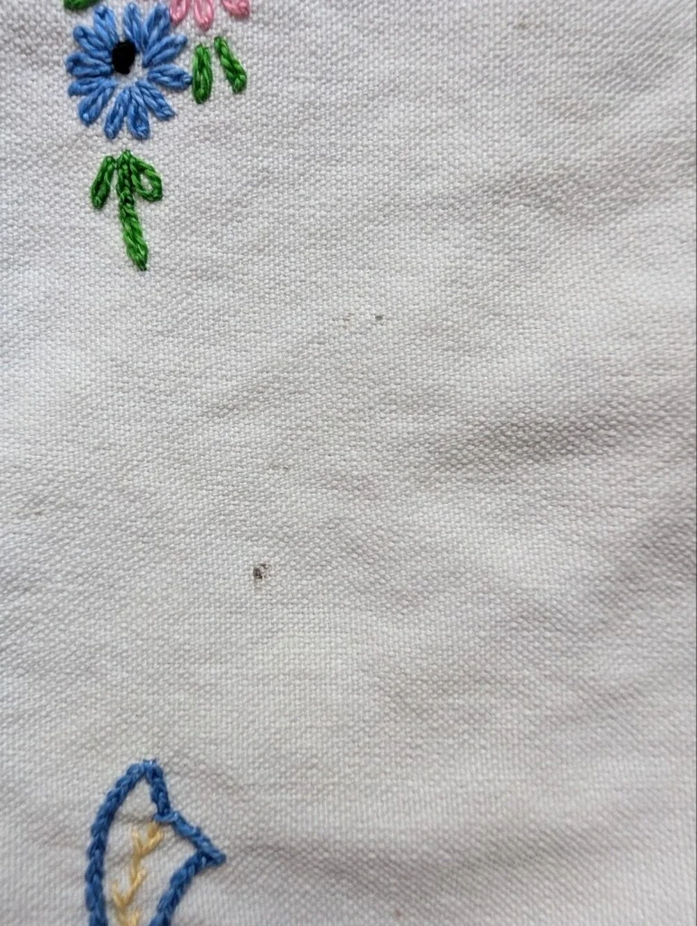 Embroidered Floral Bow Linen Napkin Set with Yellow Crochet Trim Hand‎ Made